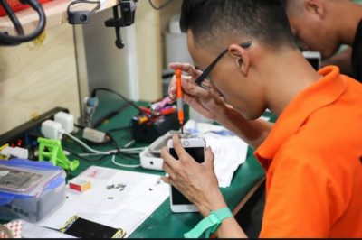 Top 10 cửa hàng sửa chữa điện thoại di động uy tín tại Quận 4, TP.Hồ Chí Minh