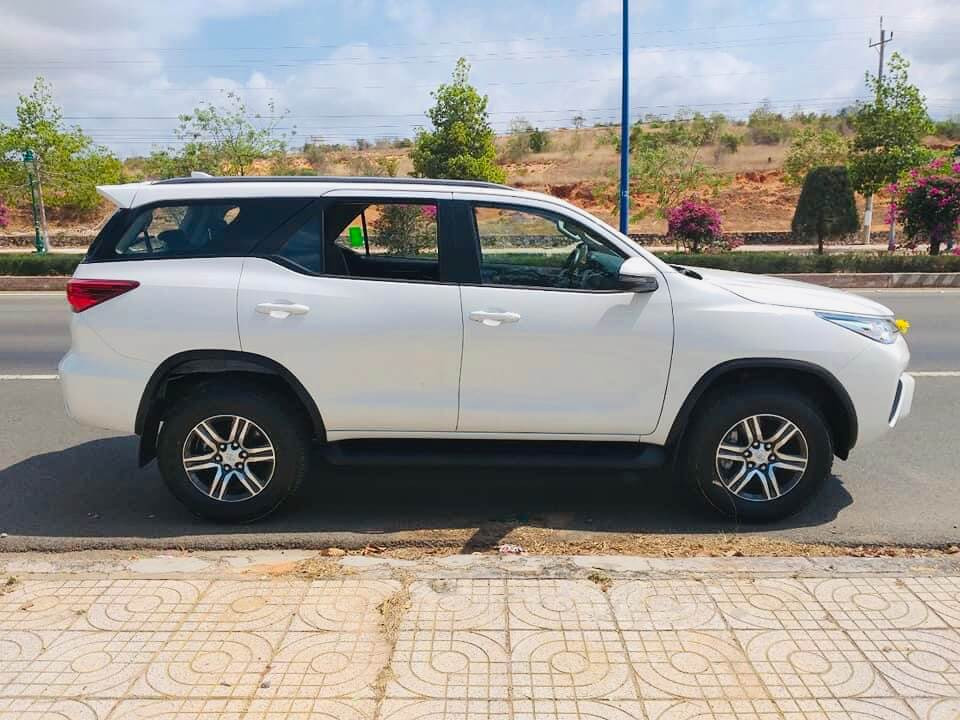 Chọn thuê xe du lịch 7 chỗ cho chuyến du lịch của bạn thêm hoàn hảo!